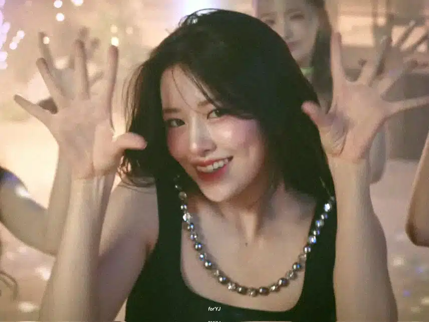 안유진 이렇게 핫 할수가 있나ㅎㄷㄷ