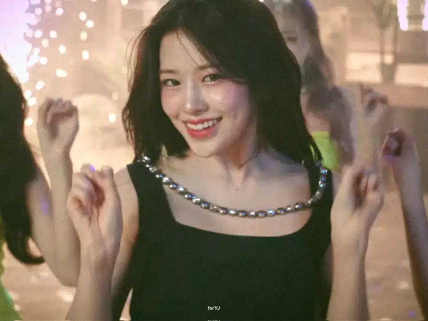 안유진 이렇게 핫 할수가 있나ㅎㄷㄷ