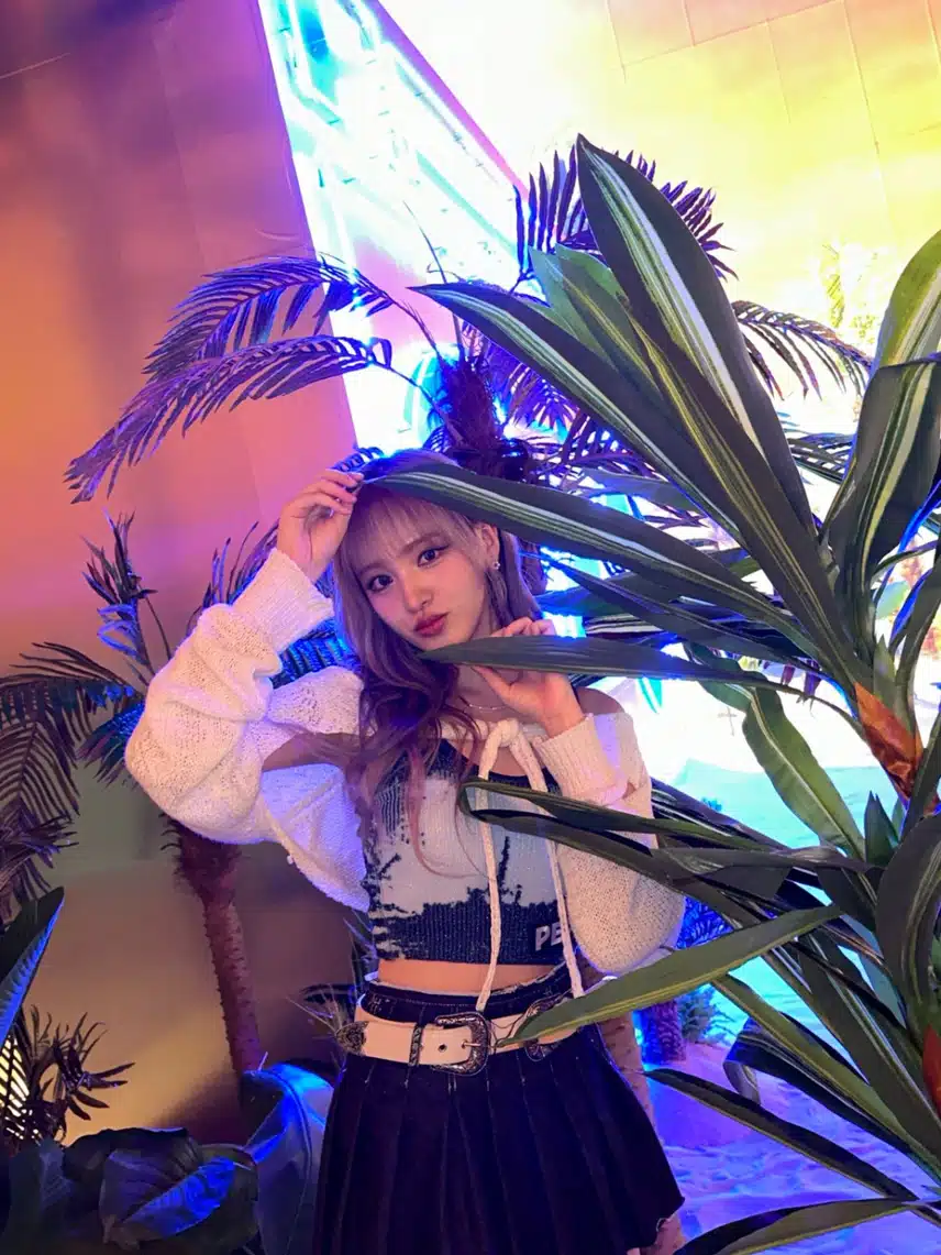 풀 사이에 숨어있는 리즈