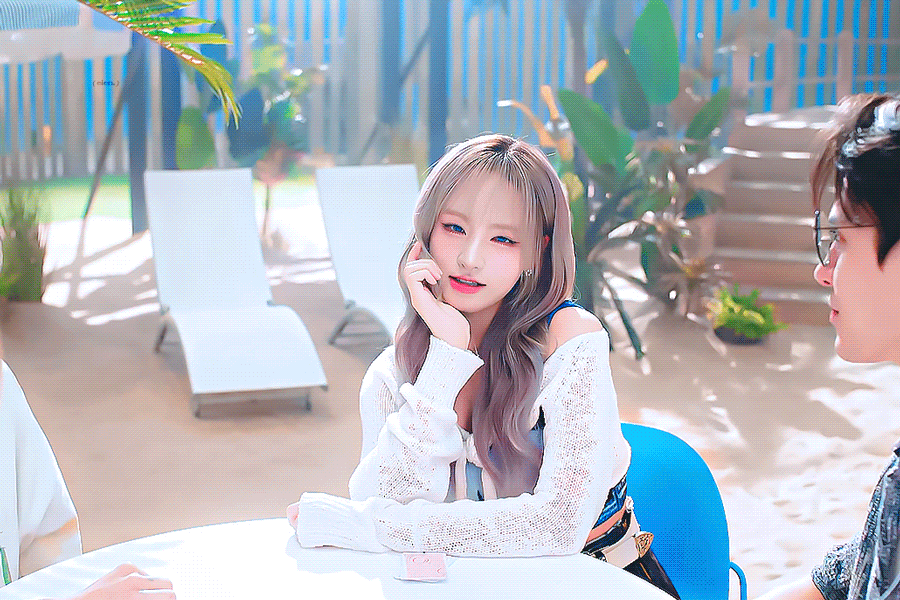 리즈는 매일매일 리즈 찍는 중