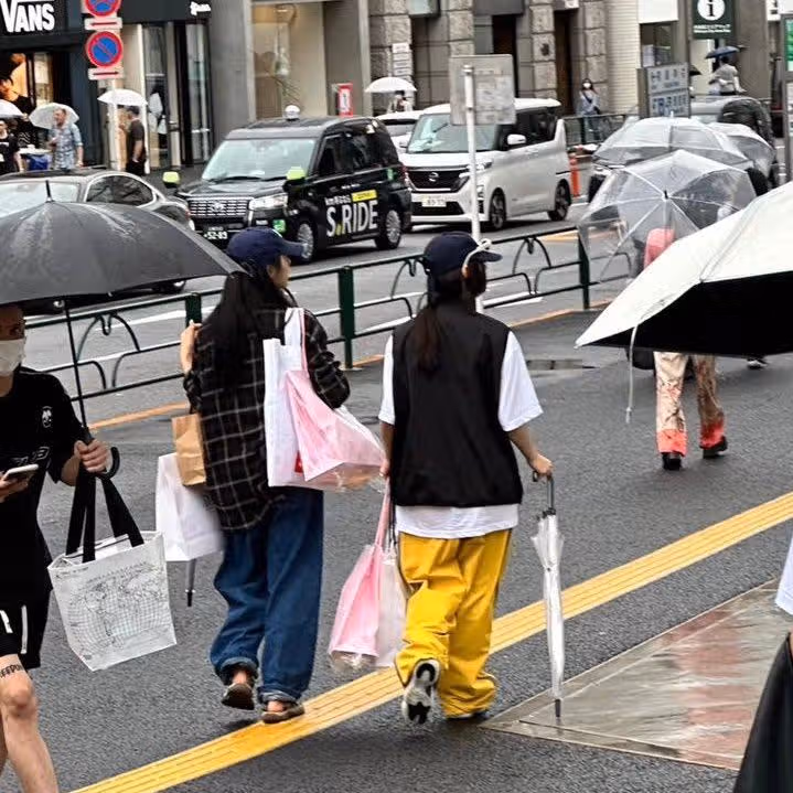 쇼핑하는 민지 해린이🛍🛒
