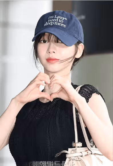 카리나 너무 이뻐요