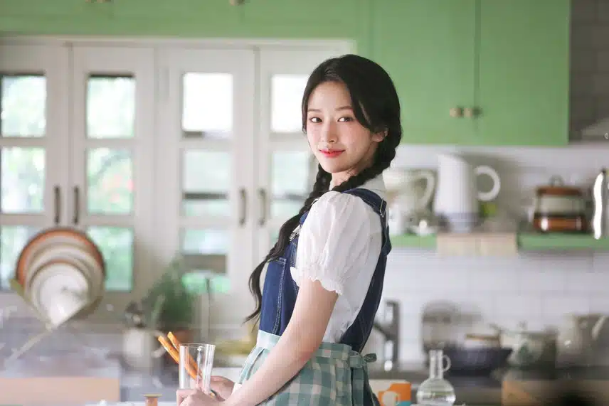 양갈래가 귀여운 안유진~