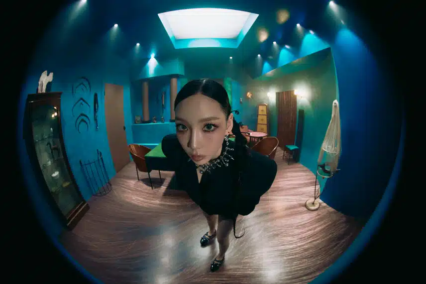 당장 문열어줘야 될 것 같은 태연