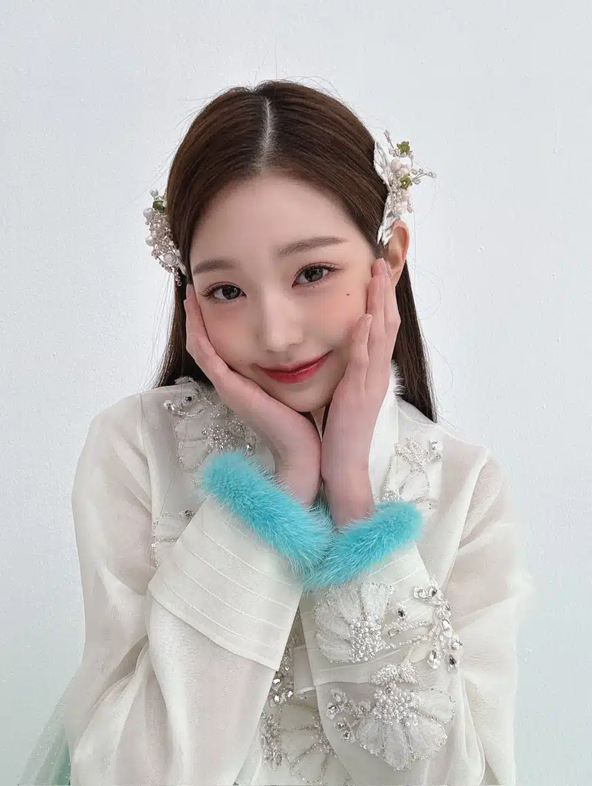 한복입은 원영이 진짜귀엽다ㅜㅜ