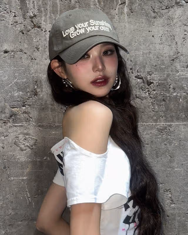 장원영 핫걸 컨셉으로 보고싶네요