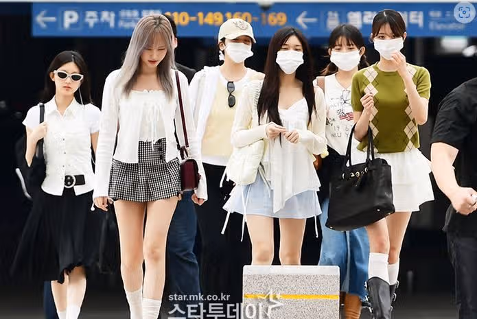 다시 홍콩으로 출발하는 아이브
