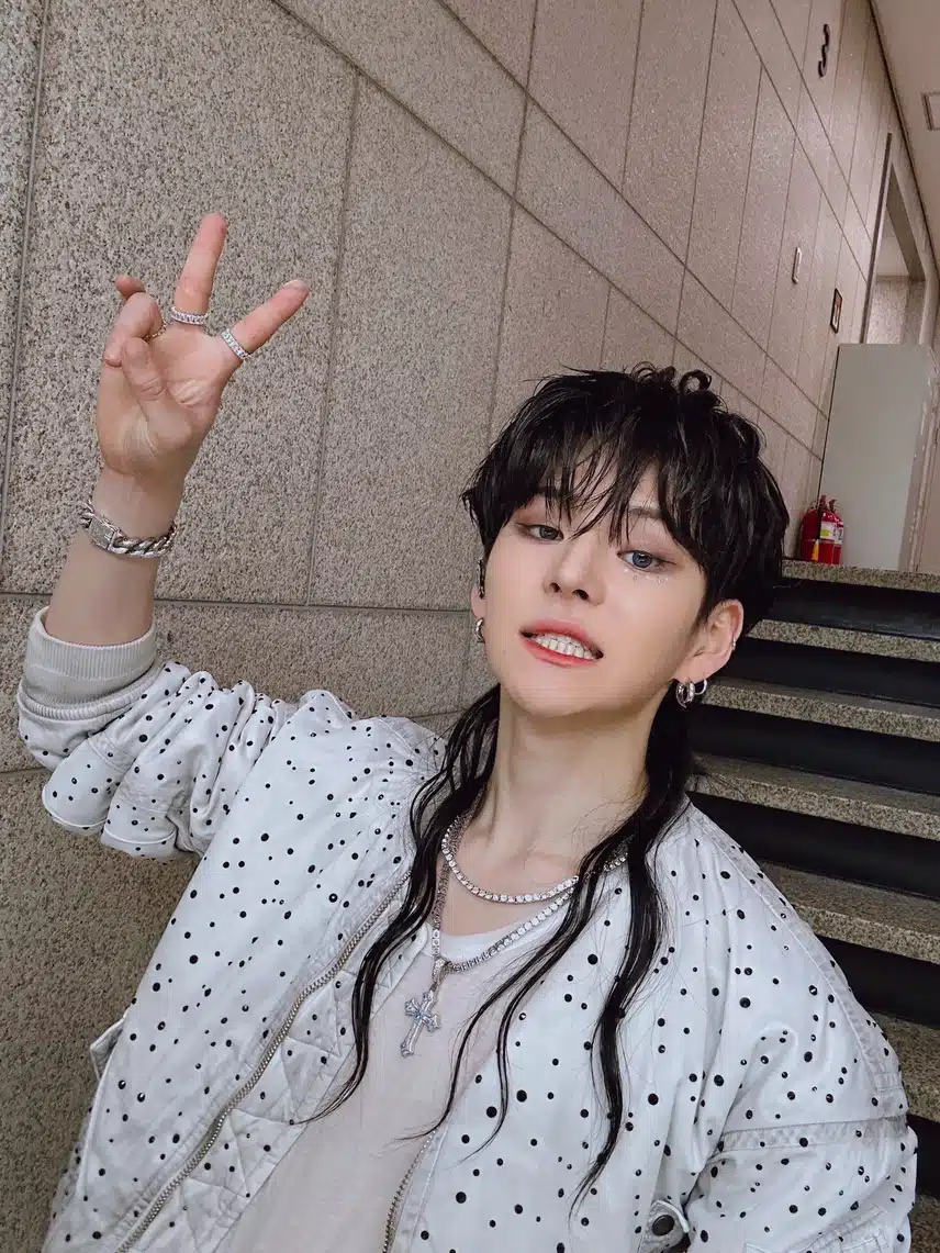요시 간지나는 장발