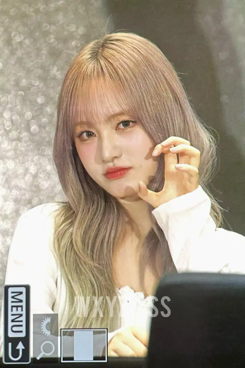 오늘도 고양이 같은 리즈 🐱