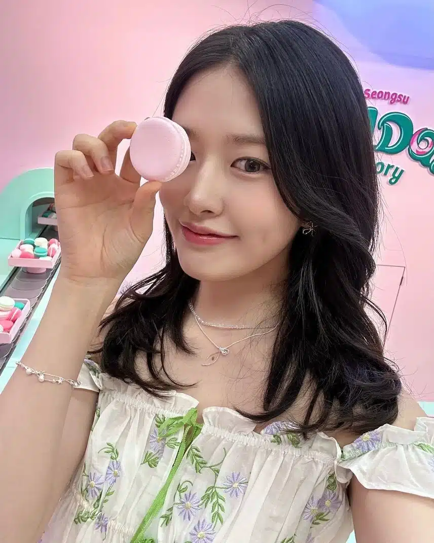 오늘자 안유진 인스타