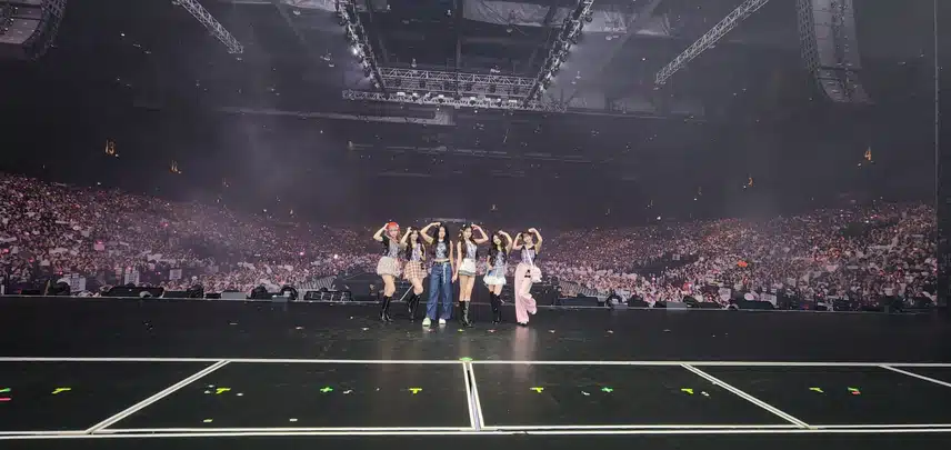 홍콩 콘서트 끝낸 아이브!
