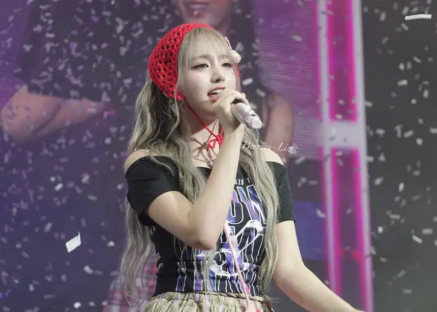 리즈 오늘 딸기소녀야 🥺🍓