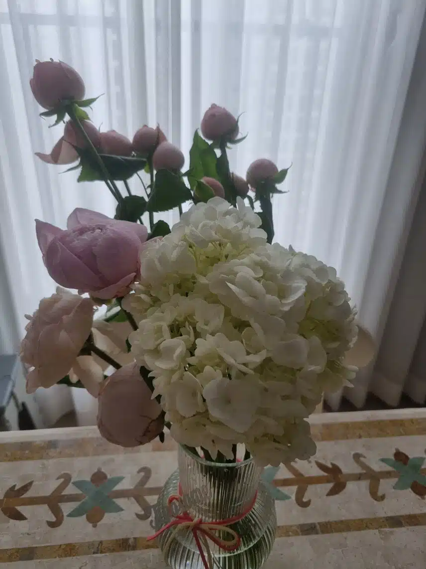 서툰 꽃꽂이