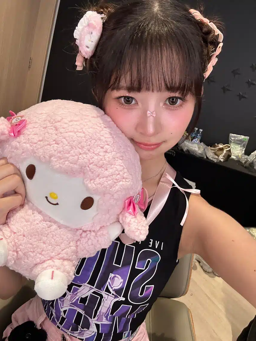 피아노랑 레이 셀카 업
