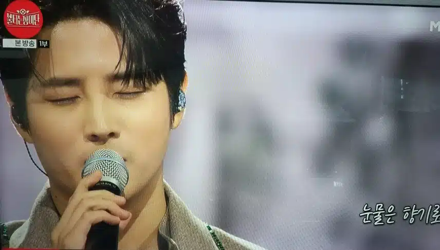가을을 남기고 간 사랑~! 이 노래도 중연님의 무대서는 한 편 드라마가 되네요~♡