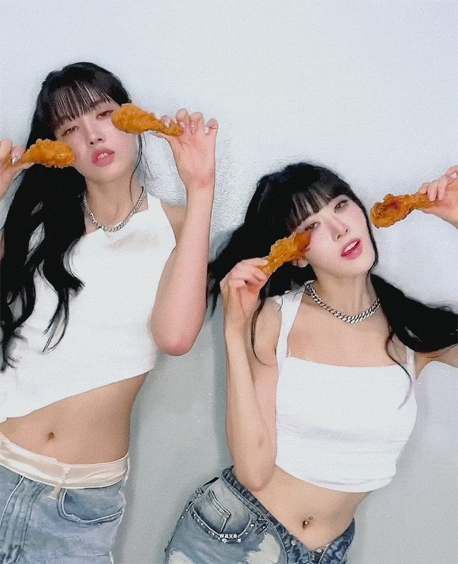 진짜 치킨 들고 찍은 치아땡 챌린지🍗