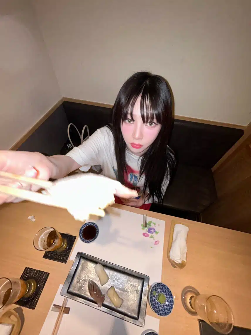 카리나가 먹여주는 시점ㅋㅋ