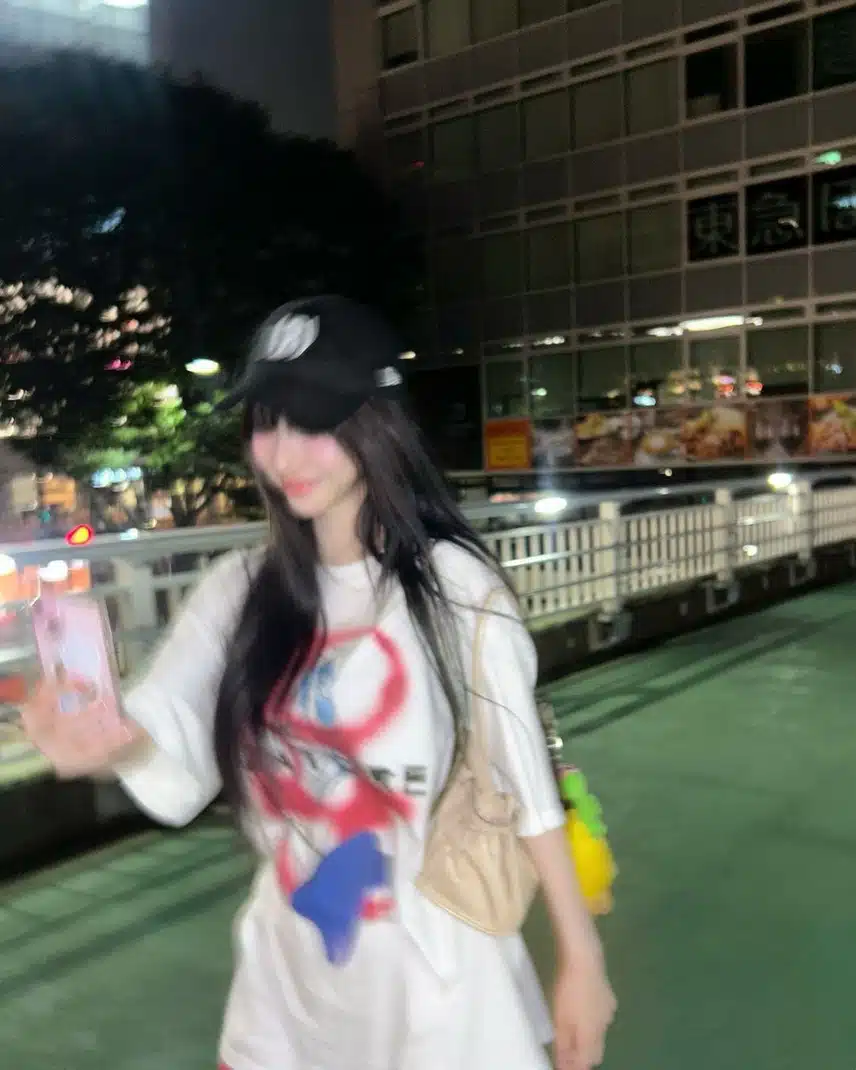 일본에서 카리나 인스타 업 (+이영지 댓글 ㅋㅋ)
