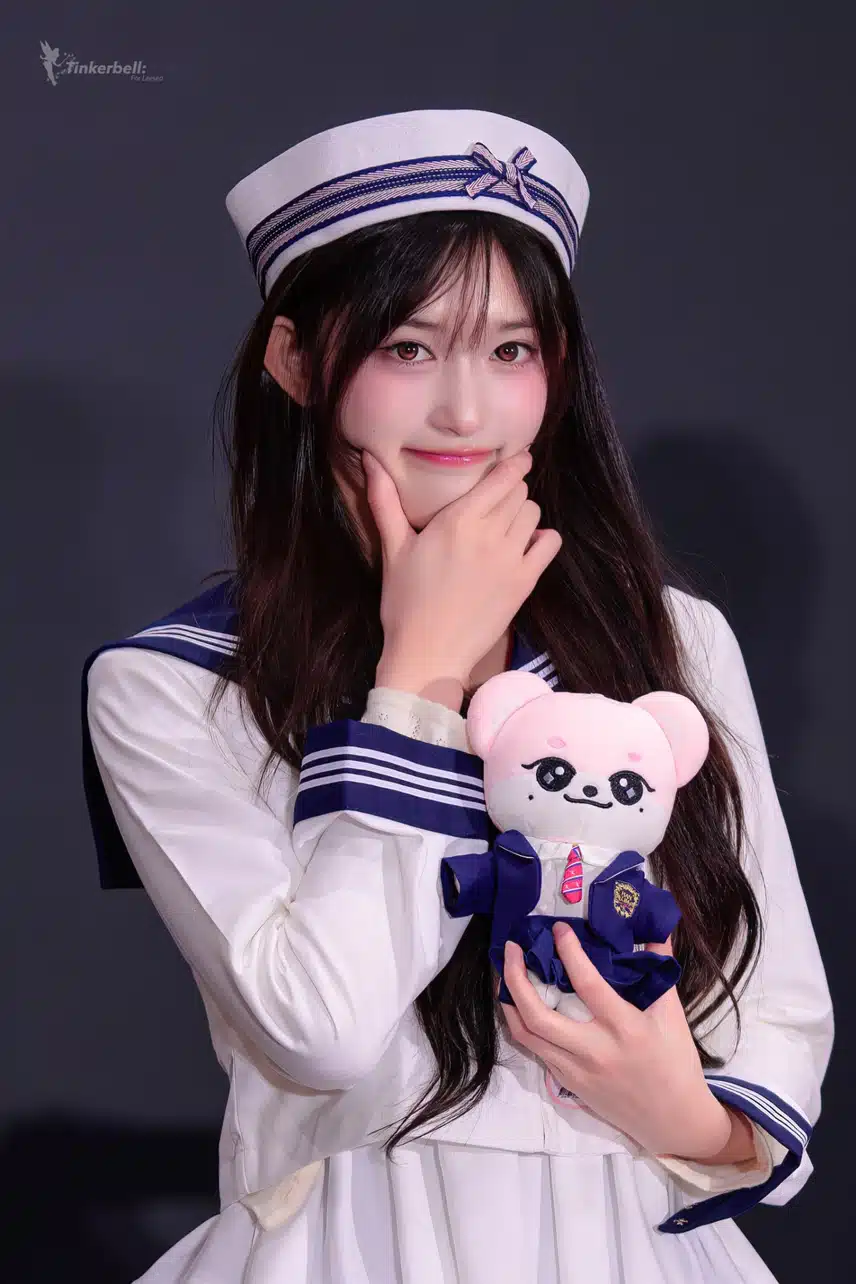 마린룩? 너무 귀엽게 어울리는 이서