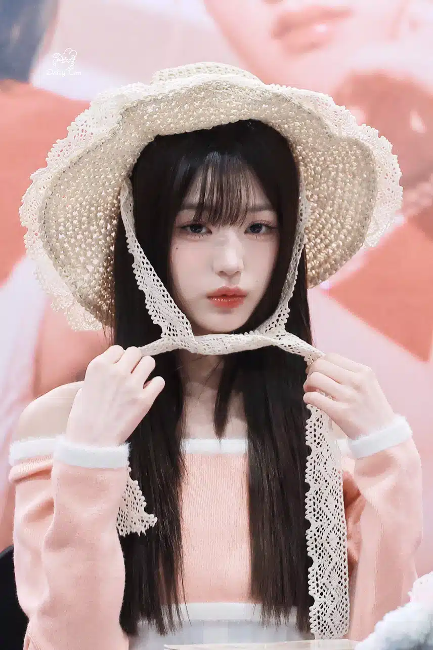 이렇게 만화 미소녀 같을 수가!
