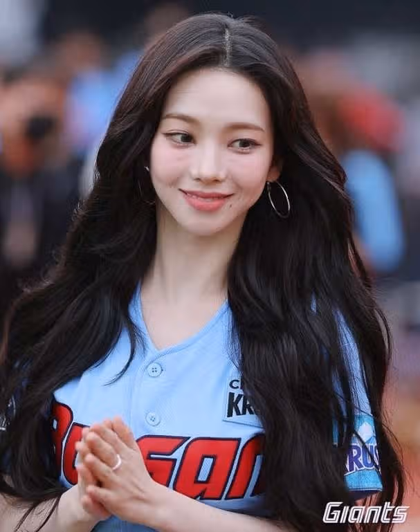 카리나 시구 너무 이뻤어요