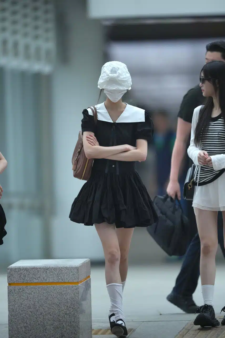 장원영 오늘자 공항룩