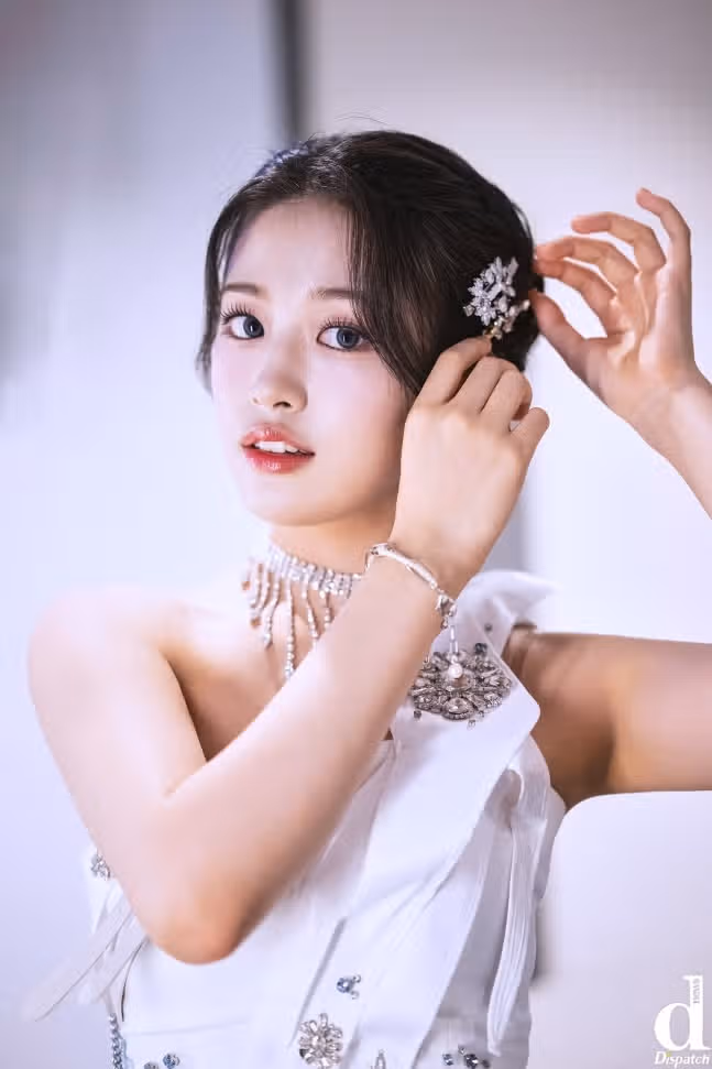 ㄹㅇ인형같은 안유진 