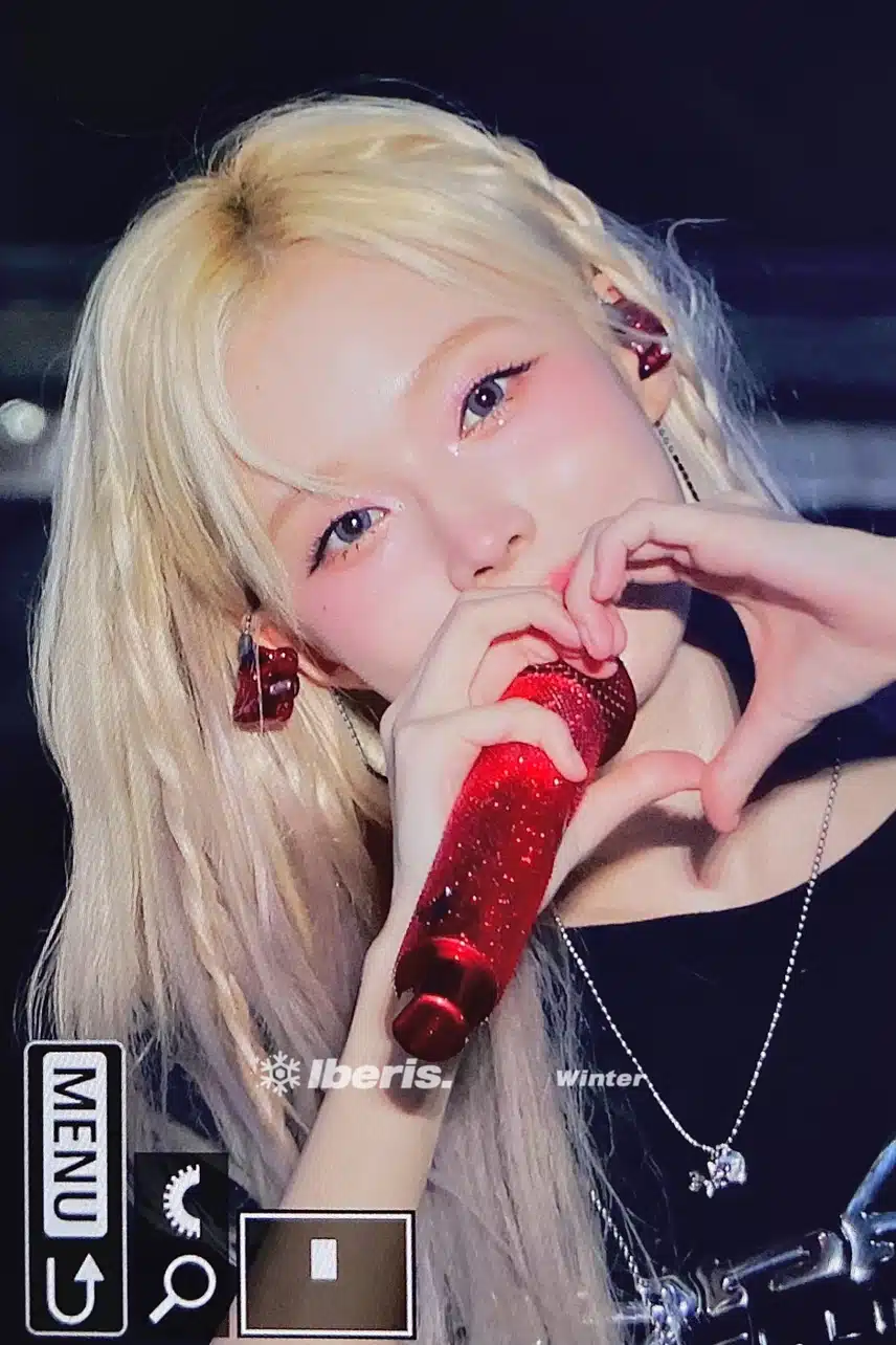 하트 날리는 윈터 상큼 하네요