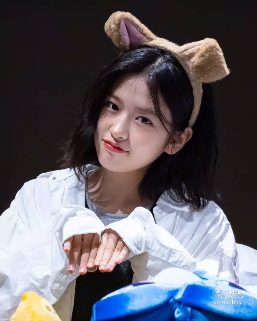 안유진 귀여운 멍뭉이 🐶