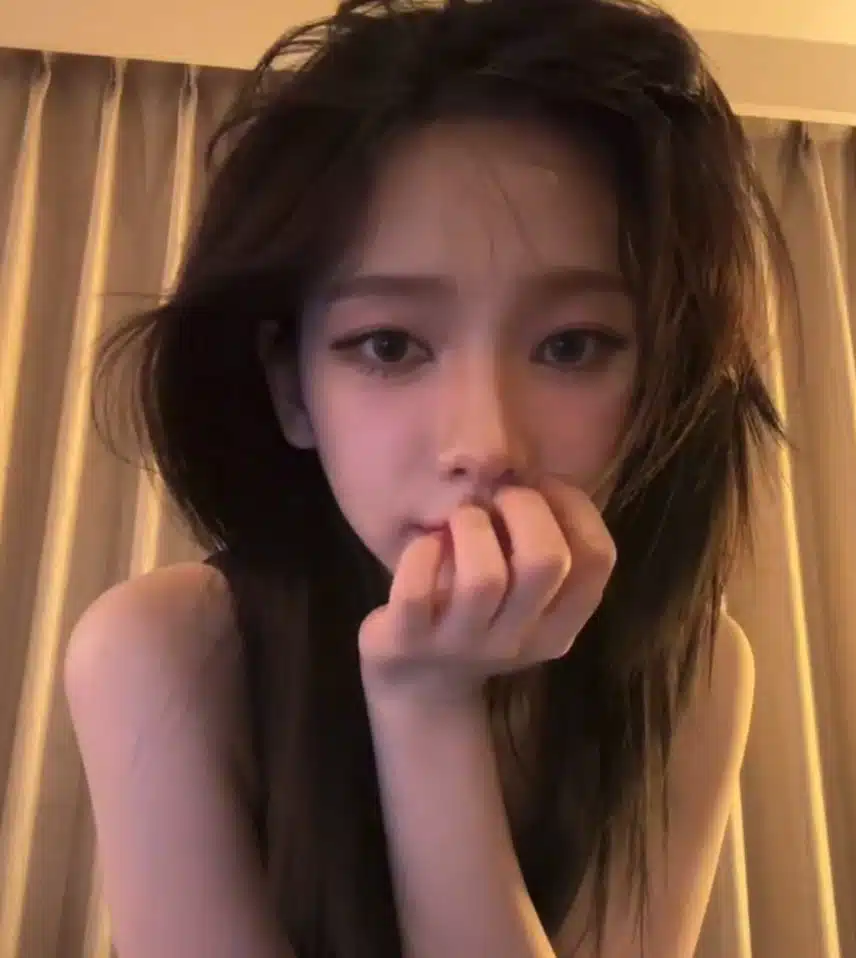어제 카리나 라방에서 비주얼😲