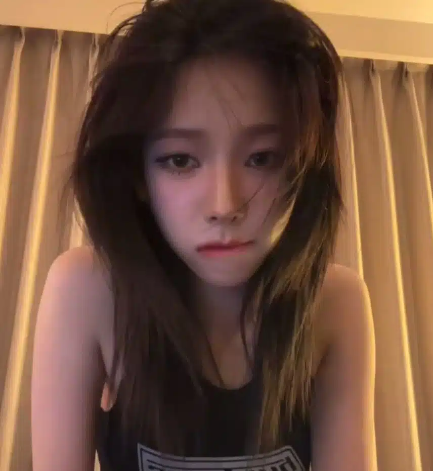 어제 카리나 라방에서 비주얼😲