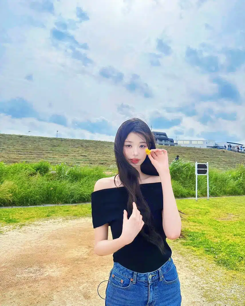 꽃이 꽃을 들고 있는 상황!