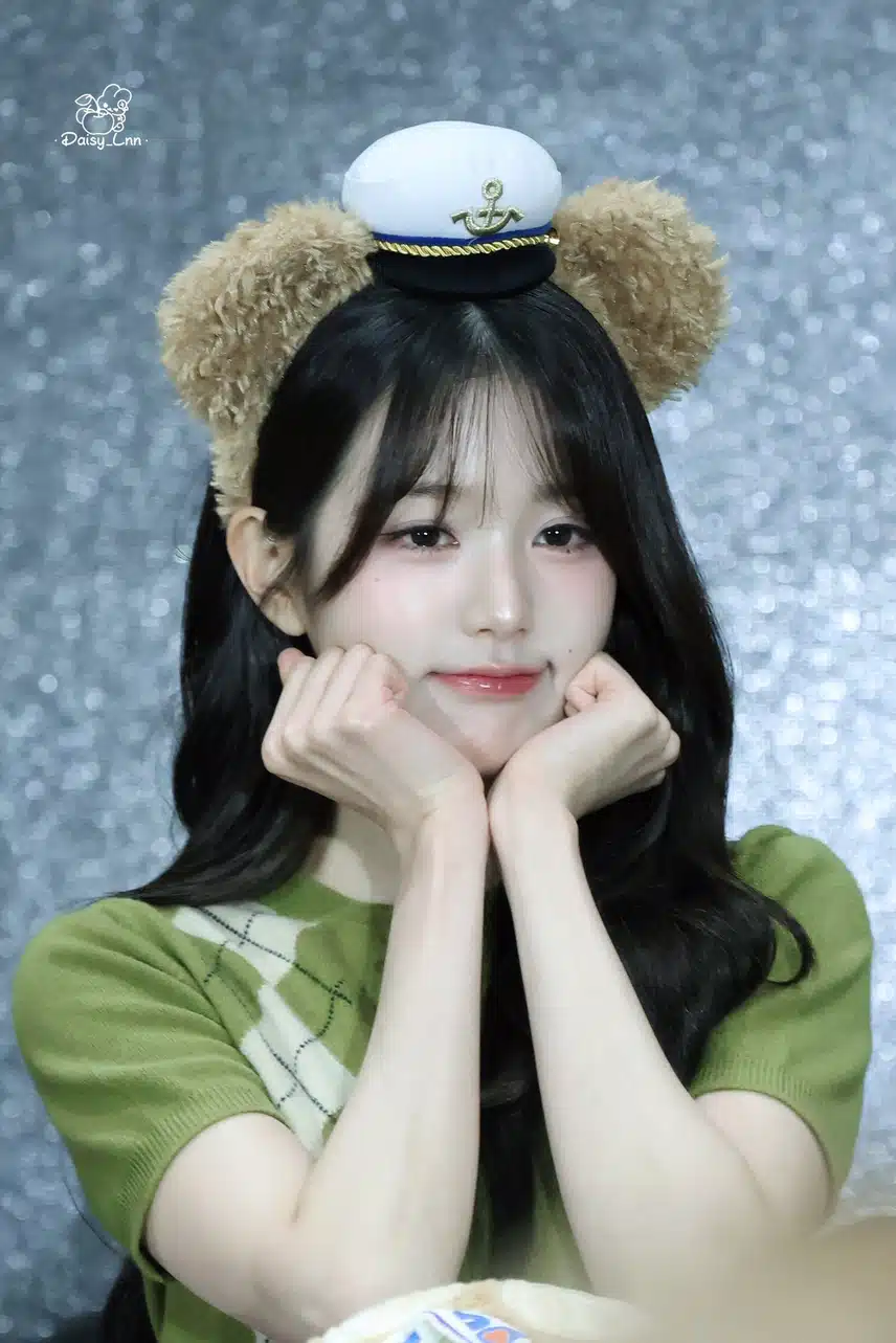 꽃받침도 귀엽게 하는 장원영
