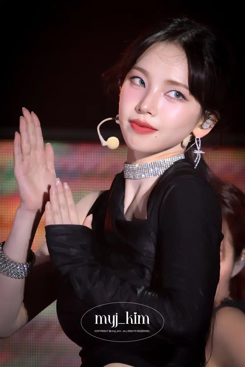 카리나 진심 그려 낸듯한