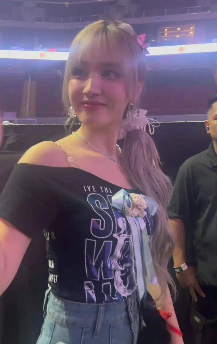 리즈 직찍 눈 크기 어마무시 하네요~