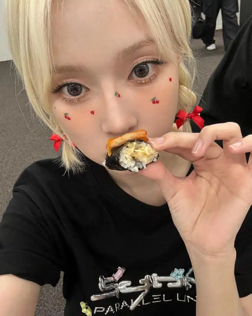사진마다 다 귀엽고 이쁜 윈터 인스타 업뎃 