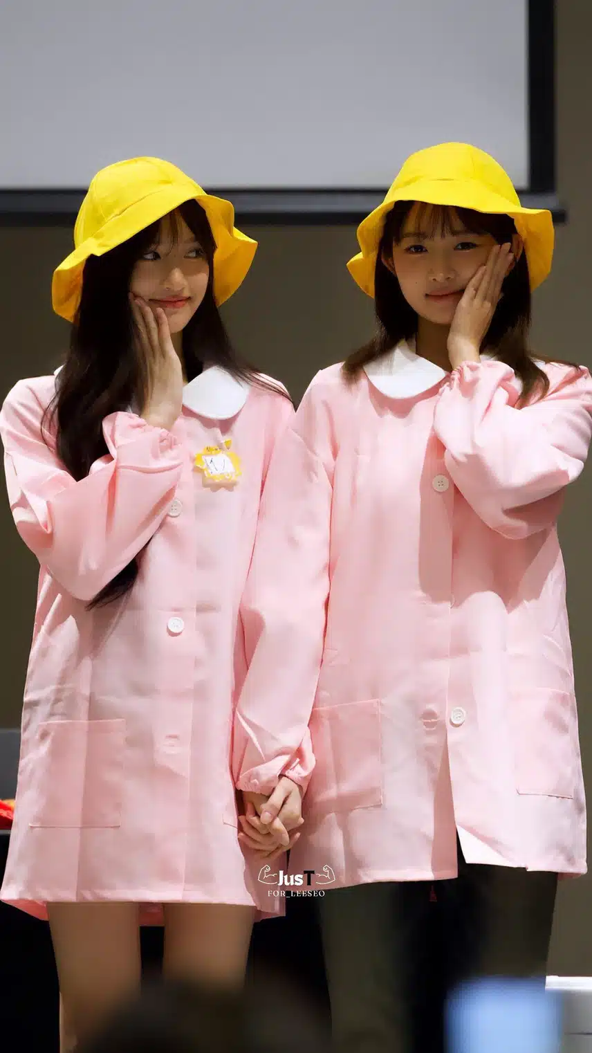 얘네 유치원가야되는거 아냐?🫳🫳