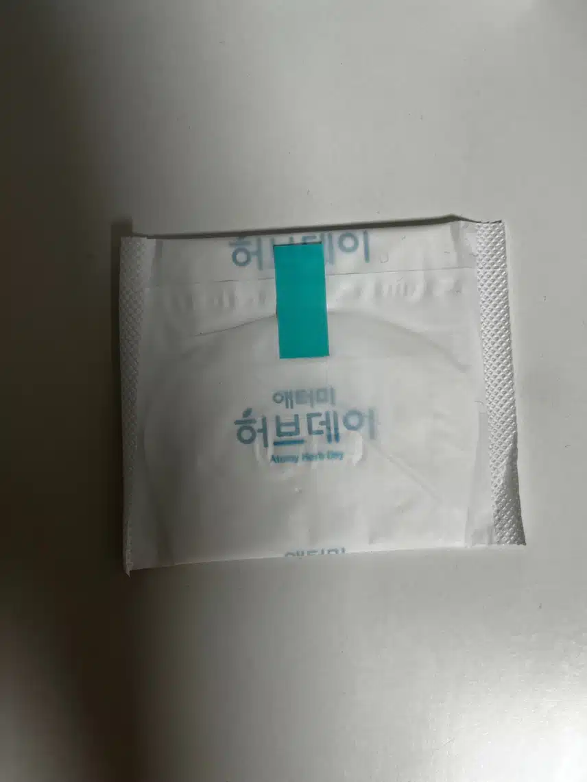 애터미 허브데이 팬티라이너