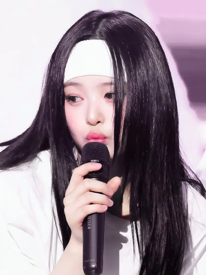 하니 표정 좀 보세요😆
