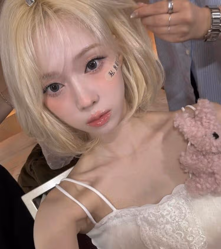 윈터 농혀븐행,,,,🐰🐰🐰