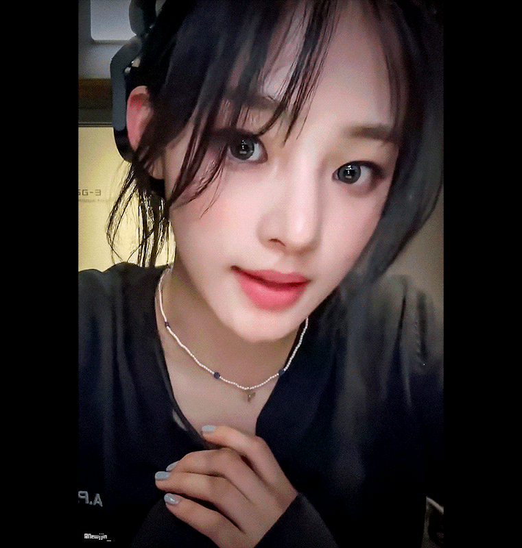 유리알같은 민지 눈동자✨️