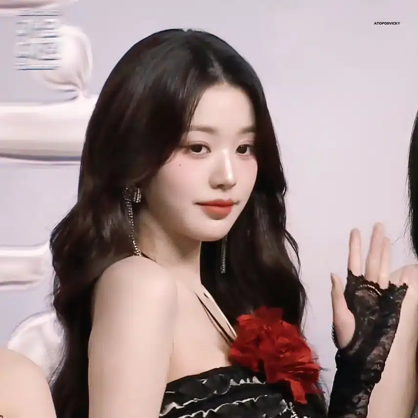 오늘 원영이 외모가 무슨 일이야
