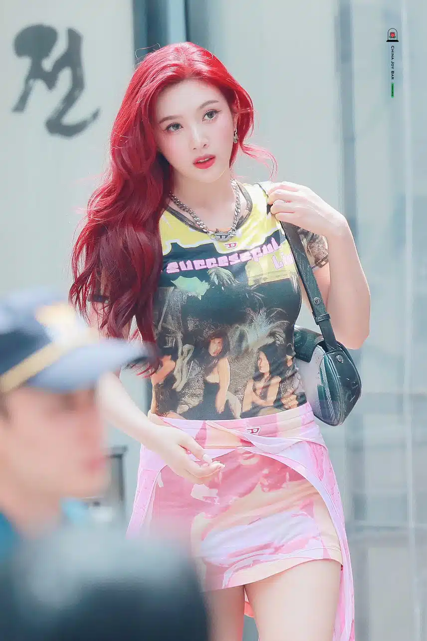 염색 후 인어공주가 된 조이