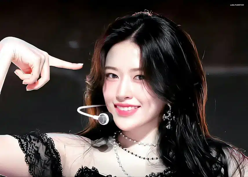 아센디오 안유진 빠져드네