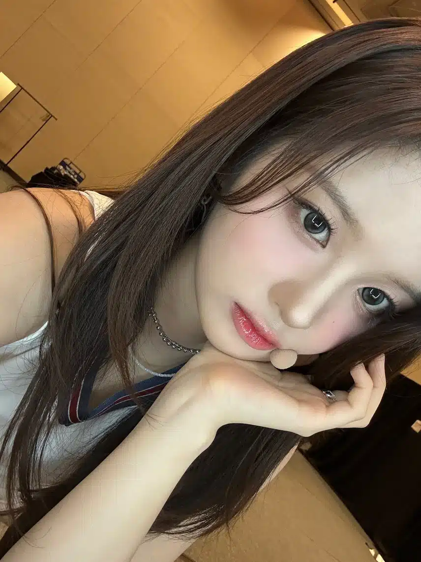 천사같은 설윤이 셀카 