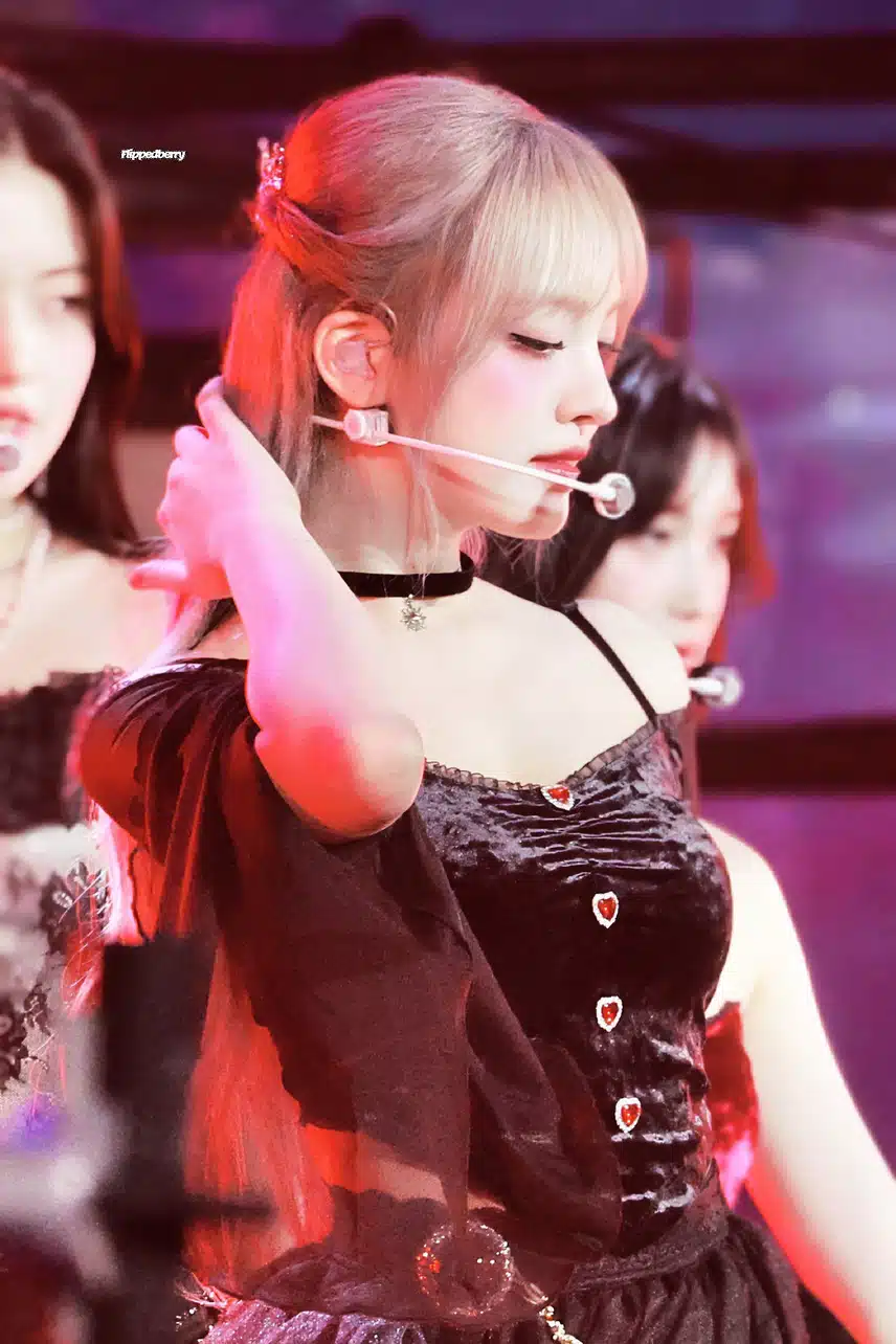 리즈 옆모습 진짜 고져스해요