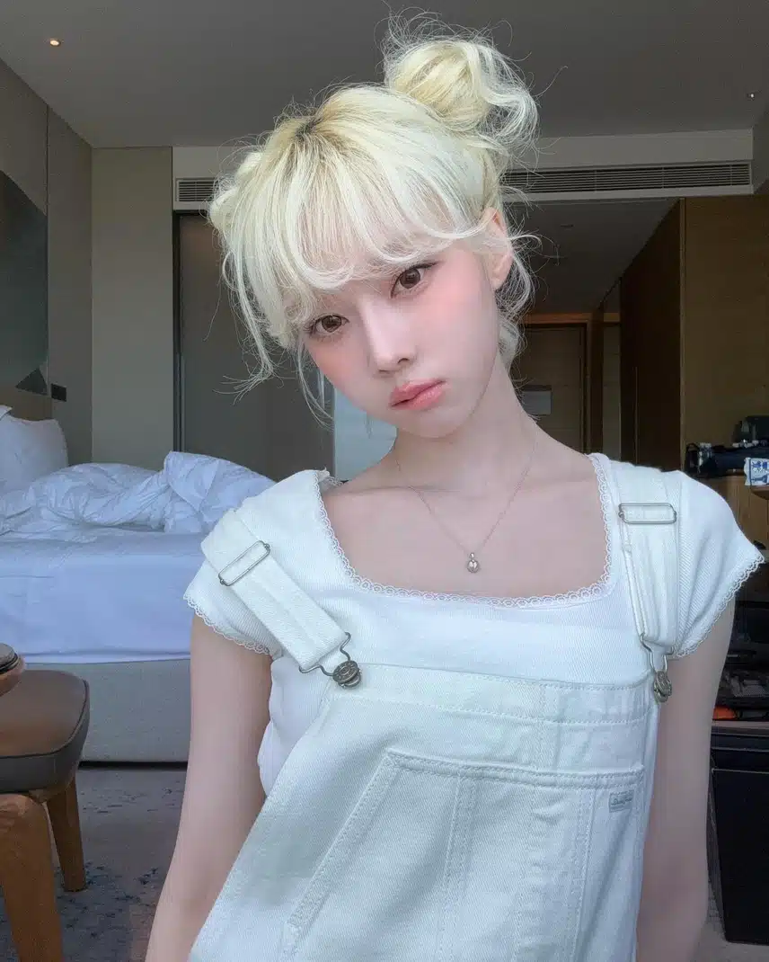 뿌까머리 금발 윈터😍