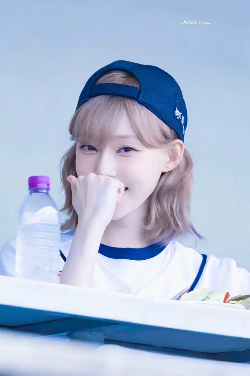 웃는 모습이 간질거리게 하는 힘이있네
