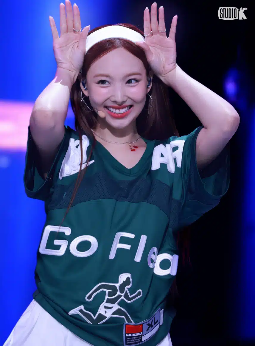 임나연 완전 토끼야 🐰