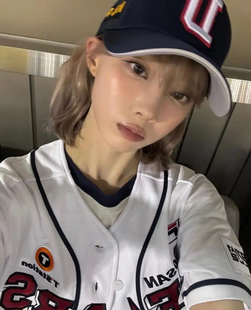 두산 유니폼입은 윈터💙